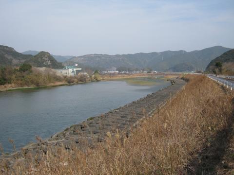 日置川沿いを、ゆっくりジョグ