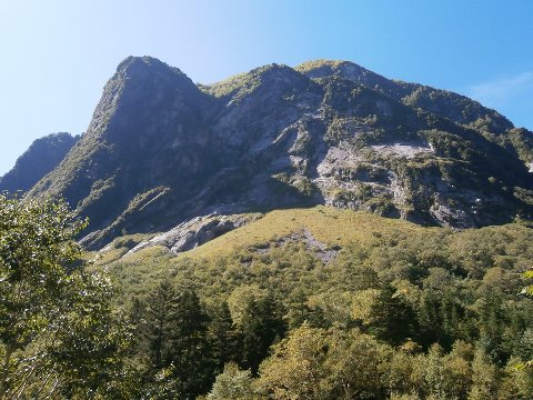 垂直標高差６００m　屏風岩