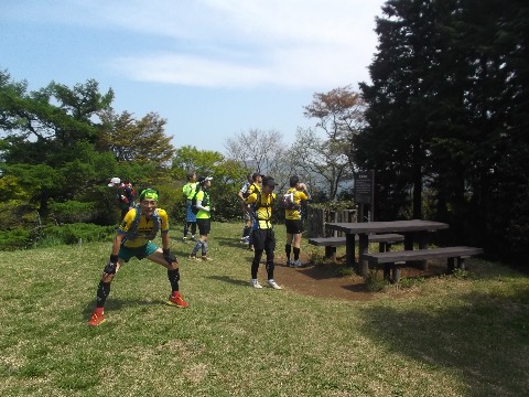 鷹巣山。昨日奥久慈試走に参加した中村さんも元気いっぱい