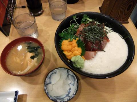 魚河岸　丸天
「うにぶつ切りどん」　1,050円