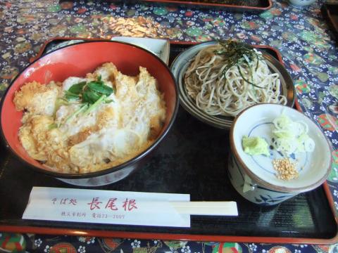 昼食
私が選んだカツ丼セット