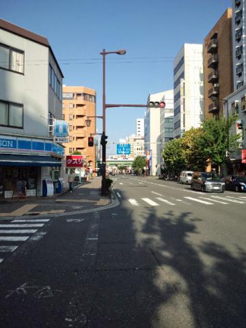高架は国道４２３号（御堂筋線）と北大阪急行