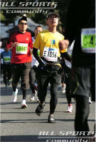 12:54　あと2km! 顎が上がっている