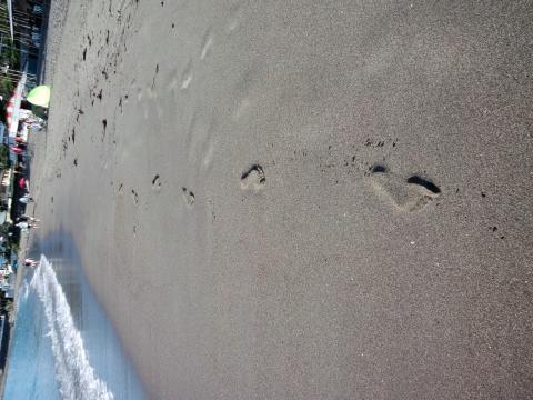 砂浜ランニングの足趾