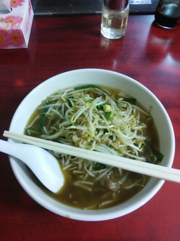 ラン後は、自転車で「新京」へ。念願のベトコンラーメン♪