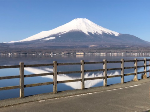 朝は快晴無風。　絶景！！