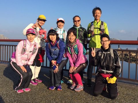 今日のメンバー8人です。皆さん、お世話になりました。ことよろです。