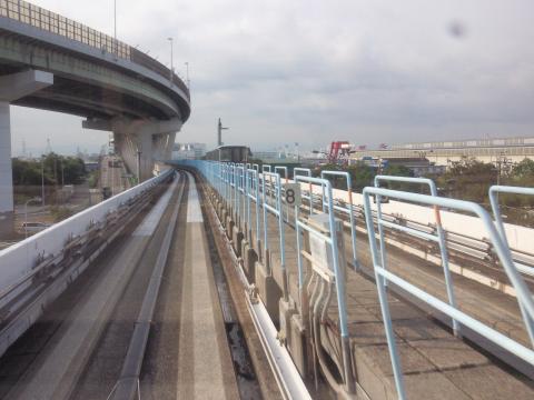 帰りはニュートラムの運転席!(^^)!