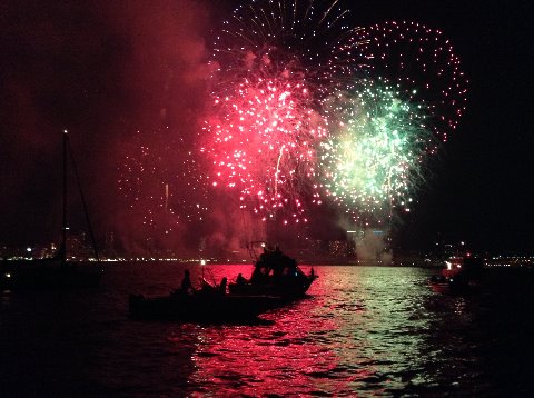 神戸花火鑑賞クルーズ