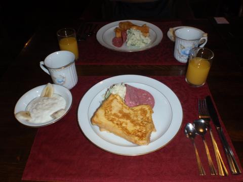 朝食は8時からと少し遅めだった。