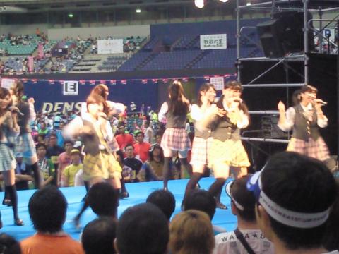 OS☆Uのライブ
って知らないし・・大須のアイドルグループらしいが・・・