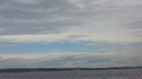 少し覗いた青空は水彩画のようだった)^o^(