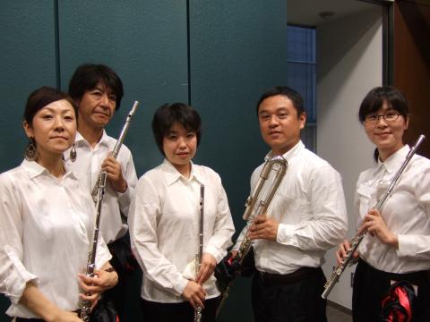 余談ですが近況報告。私のライフワークであります、山野楽器主催のフルートのアンサンブルコンテストで、今年、遂に準優勝致しました!