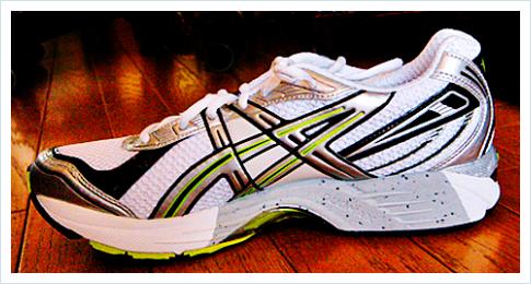 asics GEL-KAYANO