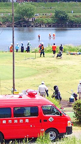 多摩川で事件
