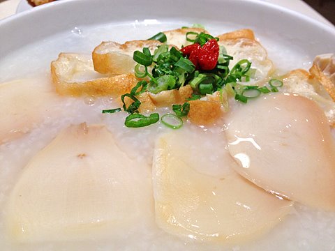 先日、PET検査を受けました。食事を抜いていたので、検査後、横浜中華街まで足を伸ばして、謝甜記でお粥を頂きました。 検査結果は25日に聞く予定です。良いクリスマスになると良いのですが。