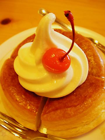 ミニシロノワール(直径9cm) 390円