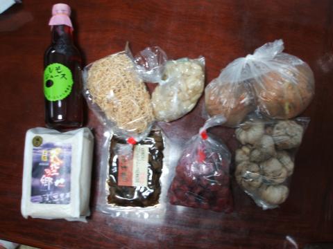 いただいた特産品の数々(~o~)