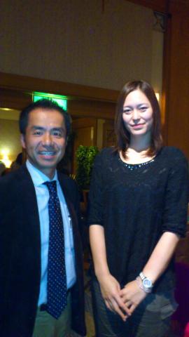 わかるかなー
バレーボール日本代表元エースアタッカーの大山加奈さん
去年引退して当社で働いてます
