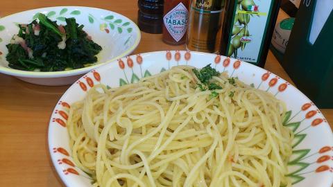 今日のランチ
ビッグサイトそばのサイゼリアにて
ペペロンチーノ2人前は569円!