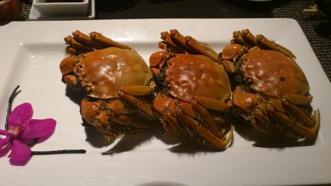 念願の上海蟹~
ミソが濃厚で、想像以上の美味しさが久しぶりに衝撃的でした!