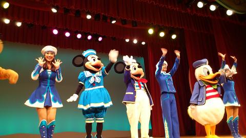 おや、手を振ってくれた♪
