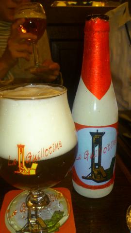 ベルギーにはビールが1000種類以上あるといわれていますが、昨夜は10種類程度?