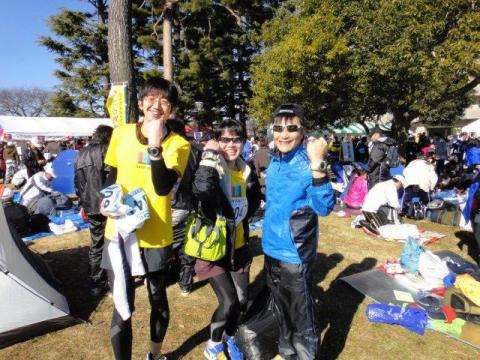 レース前の元気な仲間たち。このあと長時間の寒さにさらされ,へろへろになります。