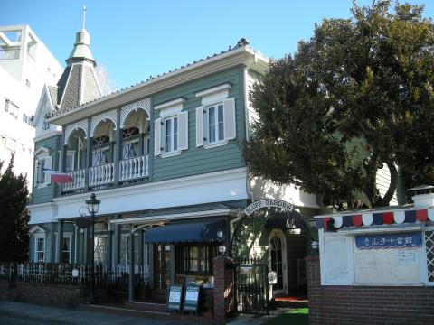 フレンチレストラン「山手十番館」。中に入ったことはありません・・・。