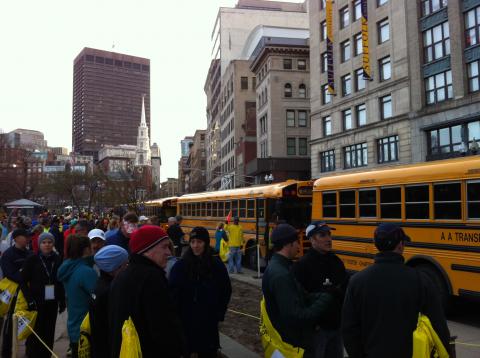 ボストンコモンからスクールバスに乗ってスタート地点のHopkintonへ。