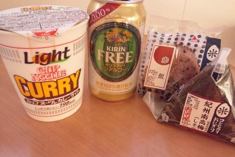 野田のコンビニでお昼ご飯。美味しかった。