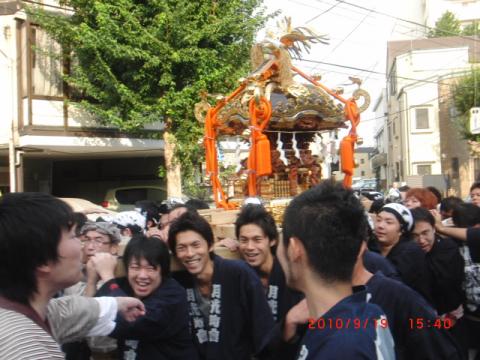 神輿は楽しい♪