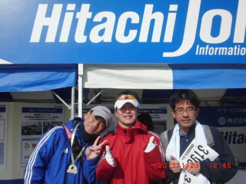 完走後、おじさんたちと。