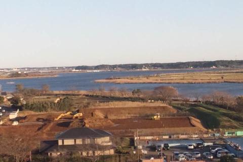 講習会会場の展望台から。このあと、沼のあの先端から夕日と富士山を撮りました。