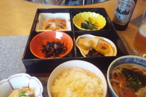 人間ドックのコースに付いている、ランチ。
ビールはもちろんオプションよ♪