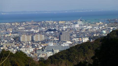 三郷山から伊勢市北部を望む
空気が澄んですごくきれい!