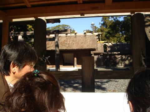 外宮正宮。ほんとうは撮影禁止。(^_^;) これない人は拝んどいてください。(^_^)