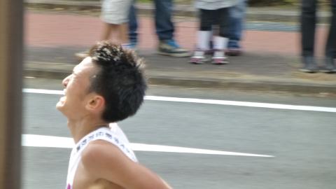 学連選抜のアンカーは地元皇学館大学の選手だったらしい。この人だったと思うが、ちょっと自信なし。（^_^;）