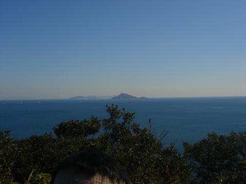 前回訪れた神島。