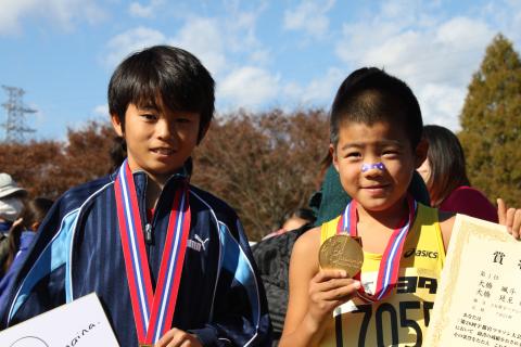 息子と同じクラブ所属の県NO.1選手の6年生と2ショット^_^