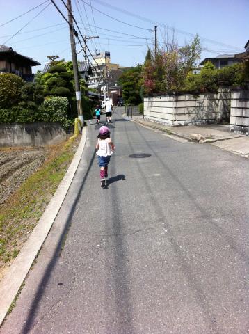 まだまだ元気に走っている子供たち