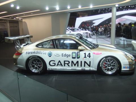 PORSCHE(ポルシェ)!!!!!!!!
の横のスポンサー。