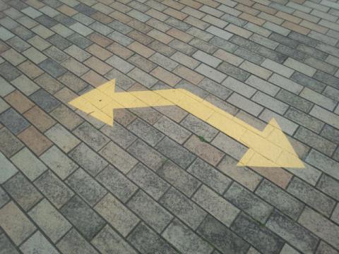 しかし、コース案内は所々にこれ↑があるだけ・・・
非常にわかりづらいです。