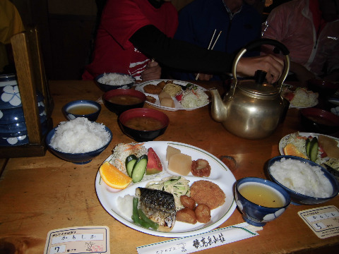 山荘の夕食