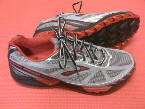 BROOKS カスケディア4 トレイルランニング用です