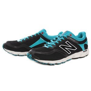 楽天で NewBalance「RC700」を購入してみました(送料込5989円)。