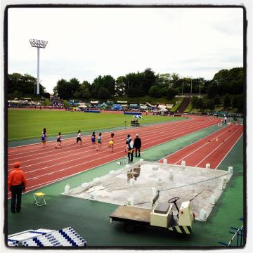 三ツ沢陸上競技場