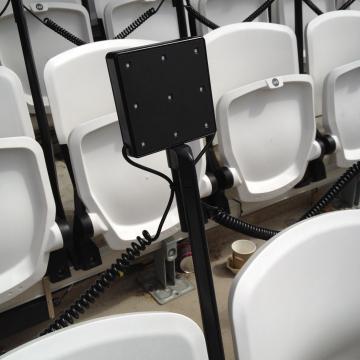 開会式で客席が光っていたのはこのLEDです。