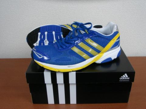 adidas adizero boston
限定モデル(ボストンマラソン提携20周年記念モデル)