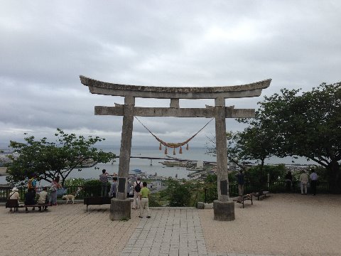 石巻の日和山から望む海です。